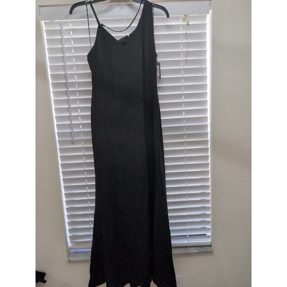 NWT DKNY Women's Beaded Stripe Asymmetrical Neck Sleeveless Gown Crepe size 12 - Picture 4 of 4